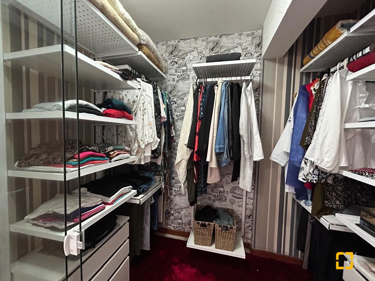 Apartamento com 138m², 4 quartos (sendo 1 suíte), 1 garagem, no bairro Kobrasol em São José