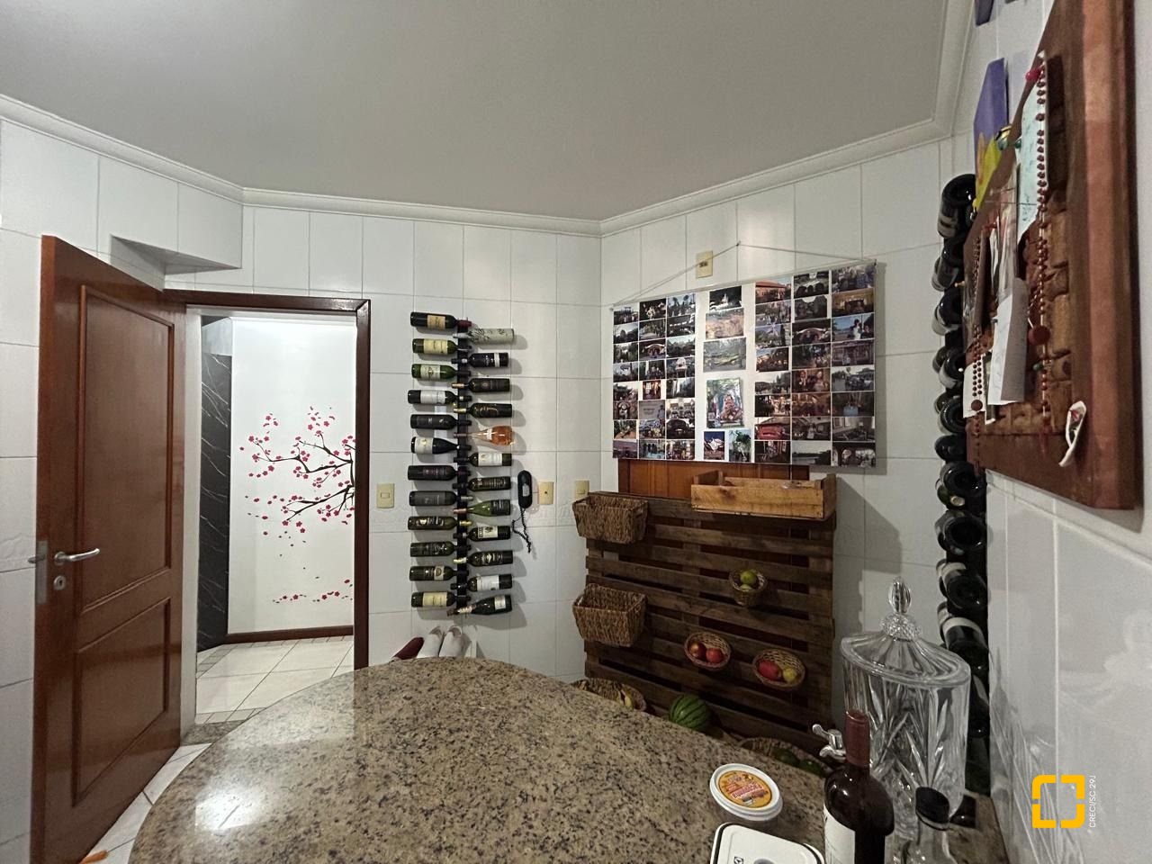 Apartamento com 138m², 4 quartos (sendo 1 suíte), 1 garagem, no bairro Kobrasol em São José