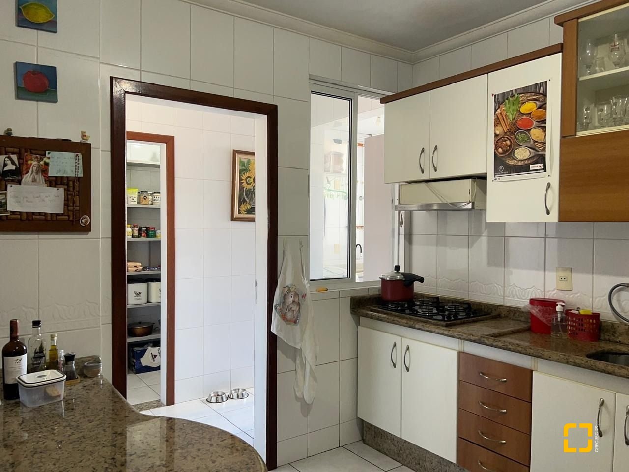 Apartamento com 138m², 4 quartos (sendo 1 suíte), 1 garagem, no bairro Kobrasol em São José