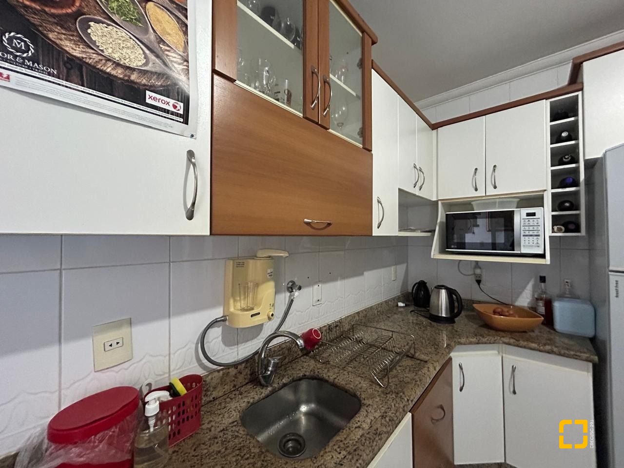 Apartamento com 138m², 4 quartos (sendo 1 suíte), 1 garagem, no bairro Kobrasol em São José