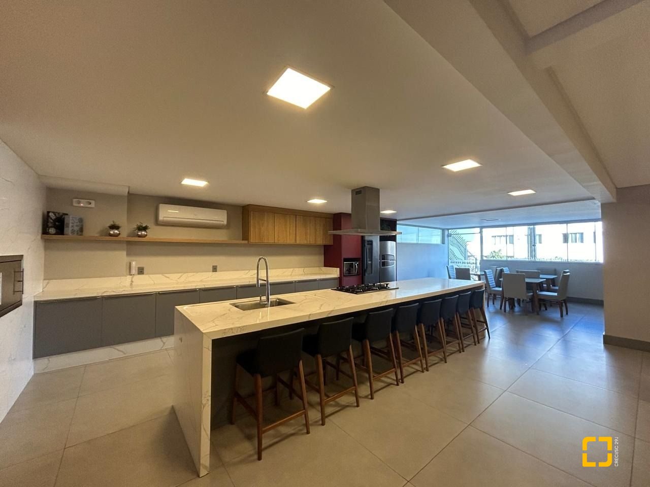 Apartamento com 138m², 4 quartos (sendo 1 suíte), 1 garagem, no bairro Kobrasol em São José