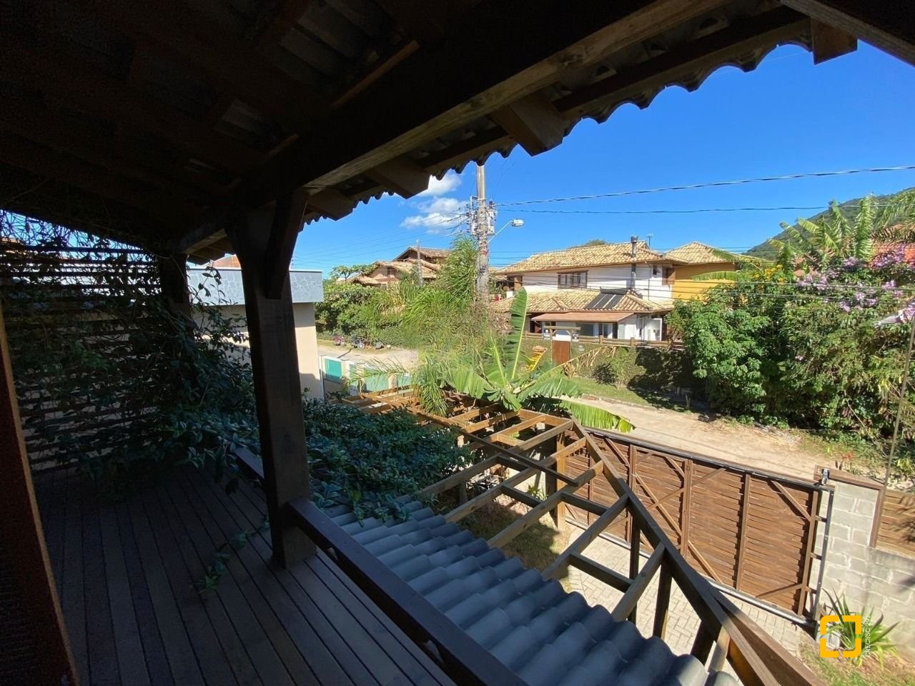 Casa com 170m², 3 quartos (sendo 1 suíte), no bairro Rio Tavares em Florianópolis
