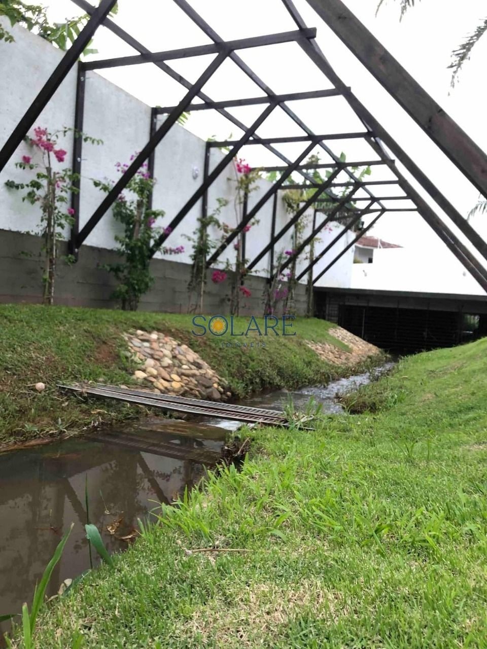 Casa com 200m², 7 quartos (sendo 2 suítes), 2 garagens, no bairro Santo Antônio de Lisboa em Florianópolis