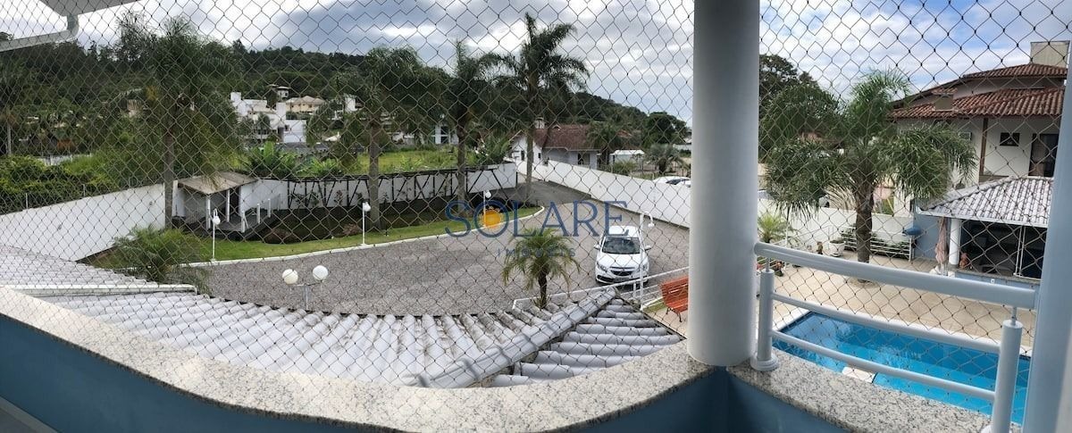 Casa com 200m², 7 quartos (sendo 2 suítes), 2 garagens, no bairro Santo Antônio de Lisboa em Florianópolis