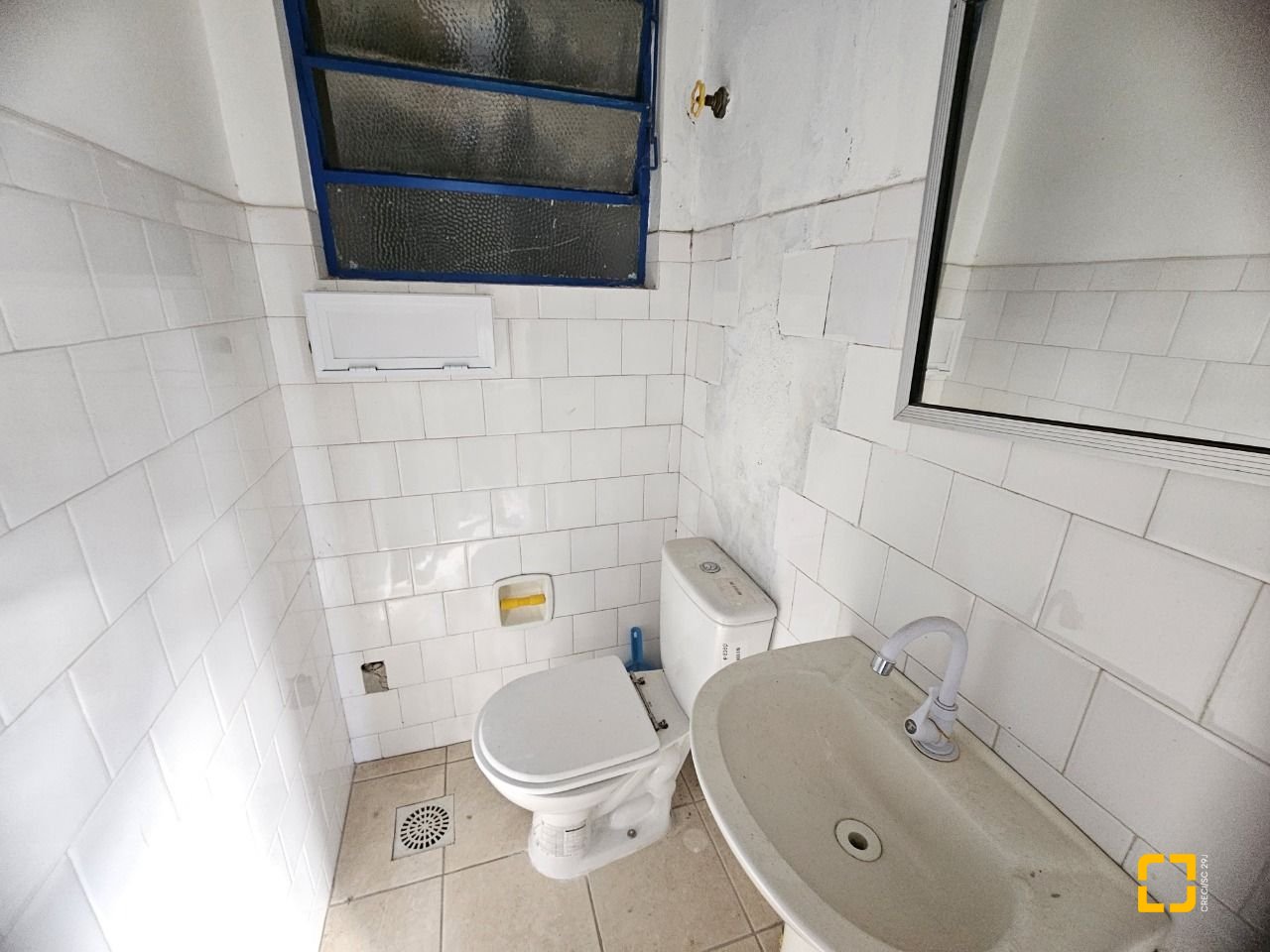 Sala com 26m², no bairro Centro em Florianópolis