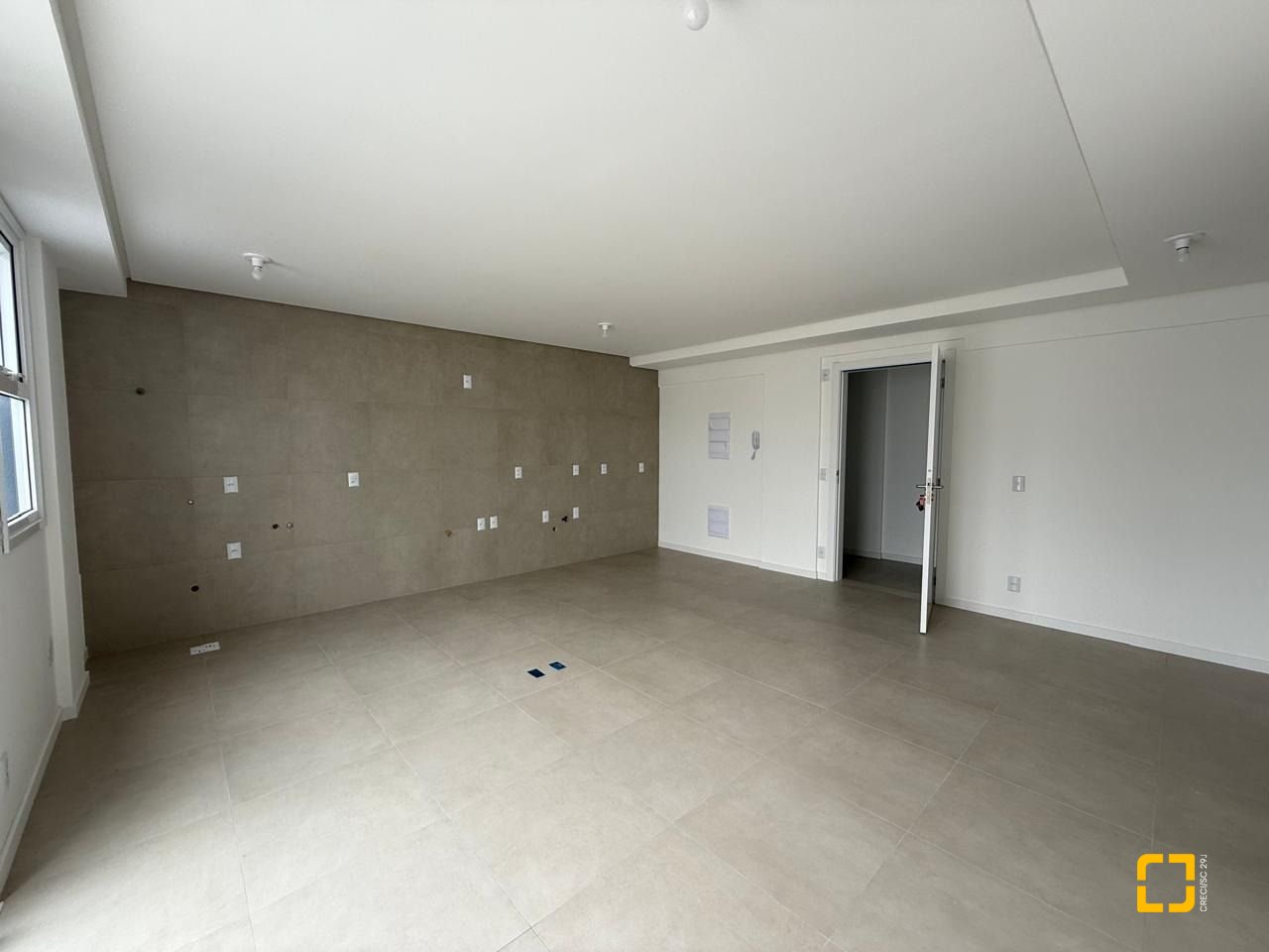Apartamento com 55m², 1 quarto, 1 garagem, no bairro Centro em Florianópolis