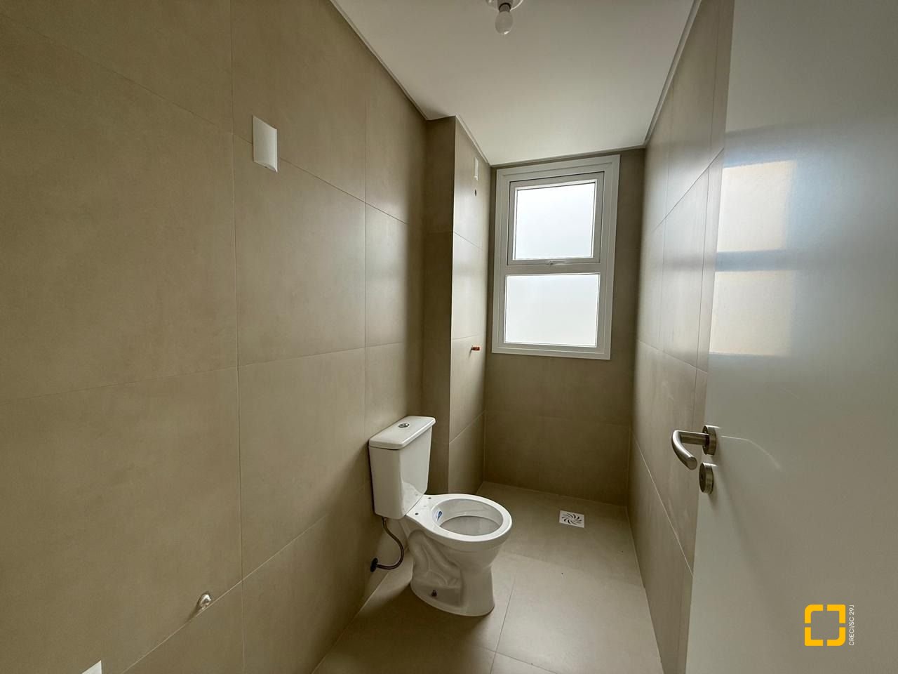 Apartamento com 55m², 1 quarto, 1 garagem, no bairro Centro em Florianópolis