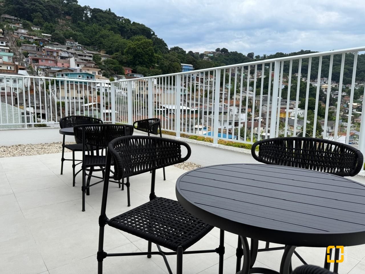 Apartamento com 55m², 1 quarto, 1 garagem, no bairro Centro em Florianópolis