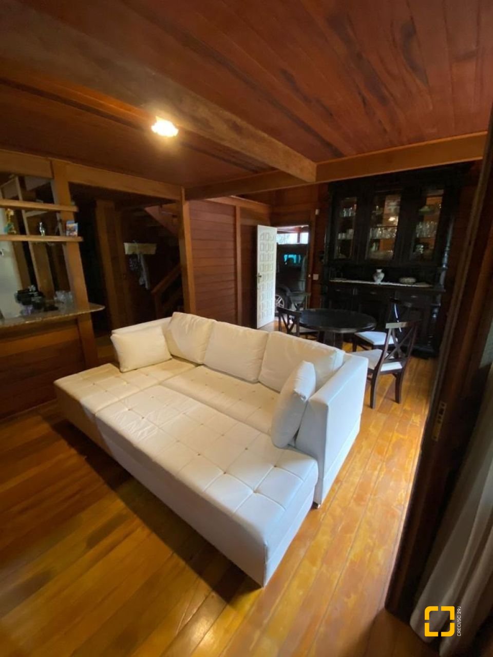Casa de Condomínio com 200m², 4 quartos (sendo 1 suíte), 2 garagens, no bairro Cacupé em Florianópolis