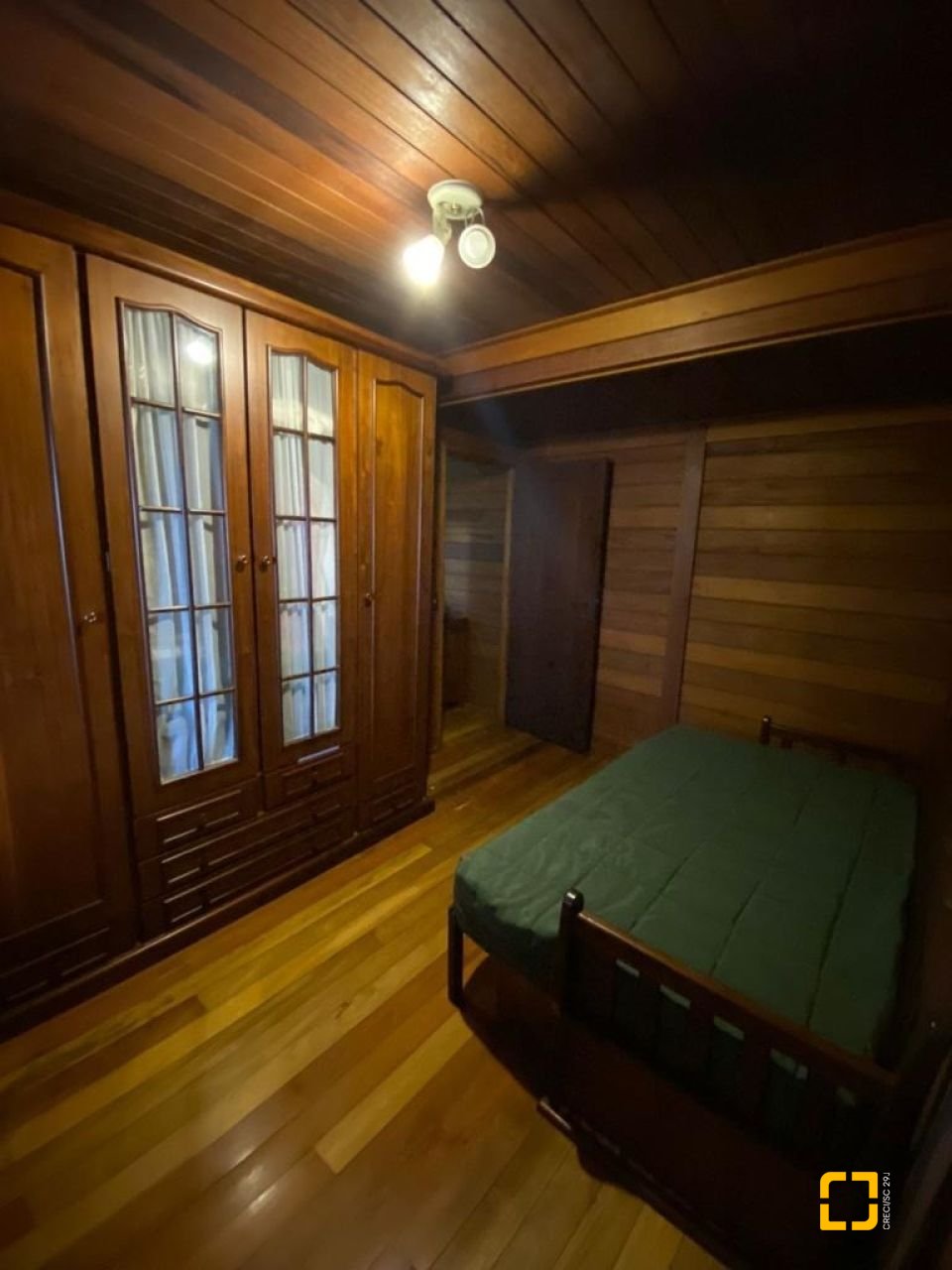 Casa de Condomínio com 200m², 4 quartos (sendo 1 suíte), 2 garagens, no bairro Cacupé em Florianópolis