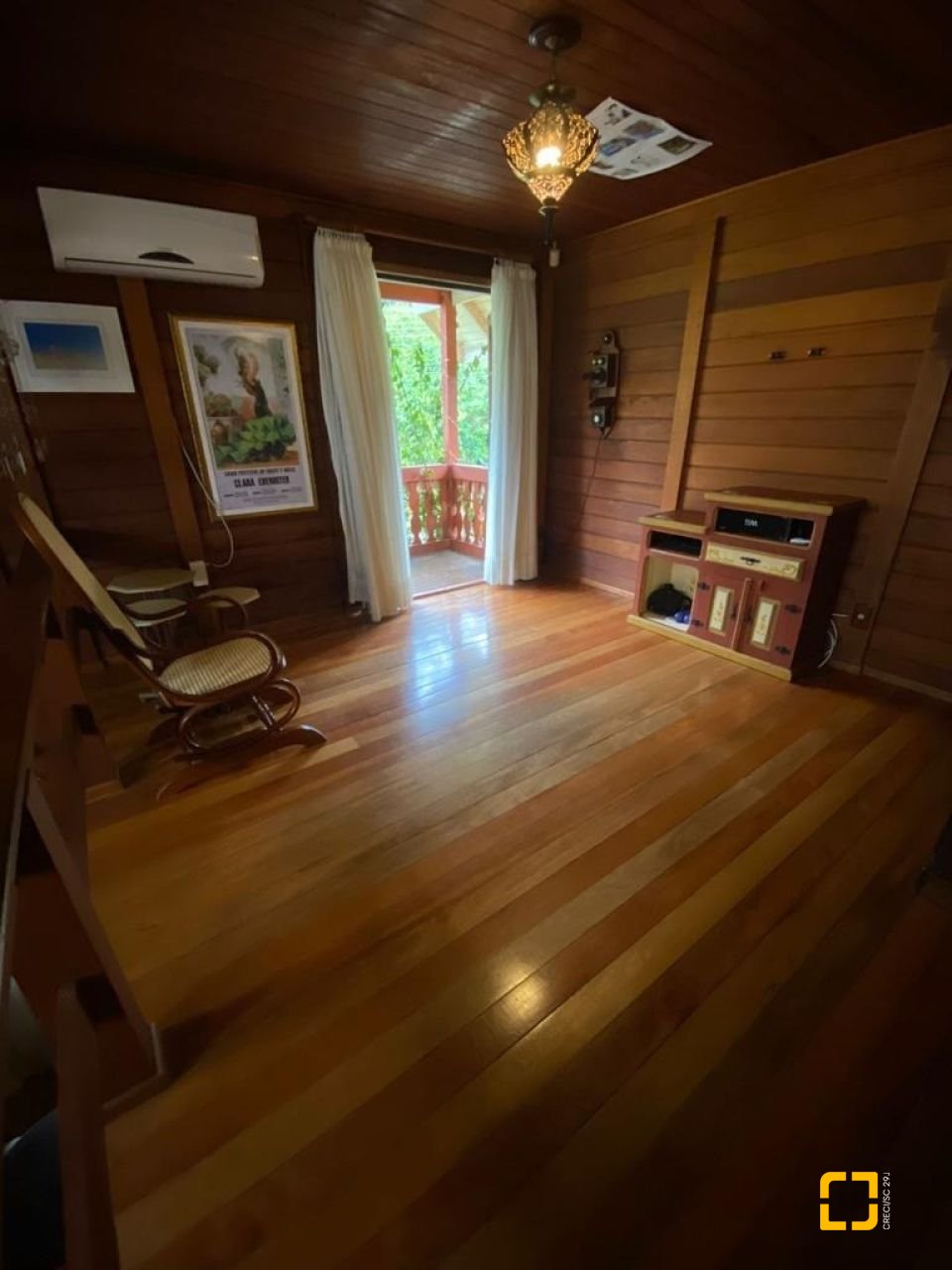Casa de Condomínio com 200m², 4 quartos (sendo 1 suíte), 2 garagens, no bairro Cacupé em Florianópolis