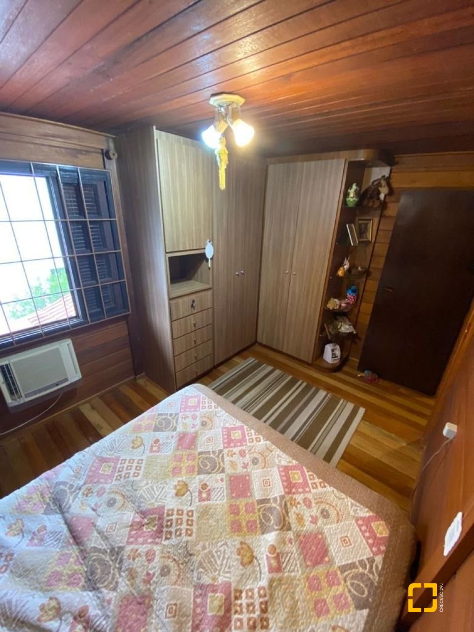 Casa de Condomínio com 200m², 4 quartos (sendo 1 suíte), 2 garagens, no bairro Cacupé em Florianópolis