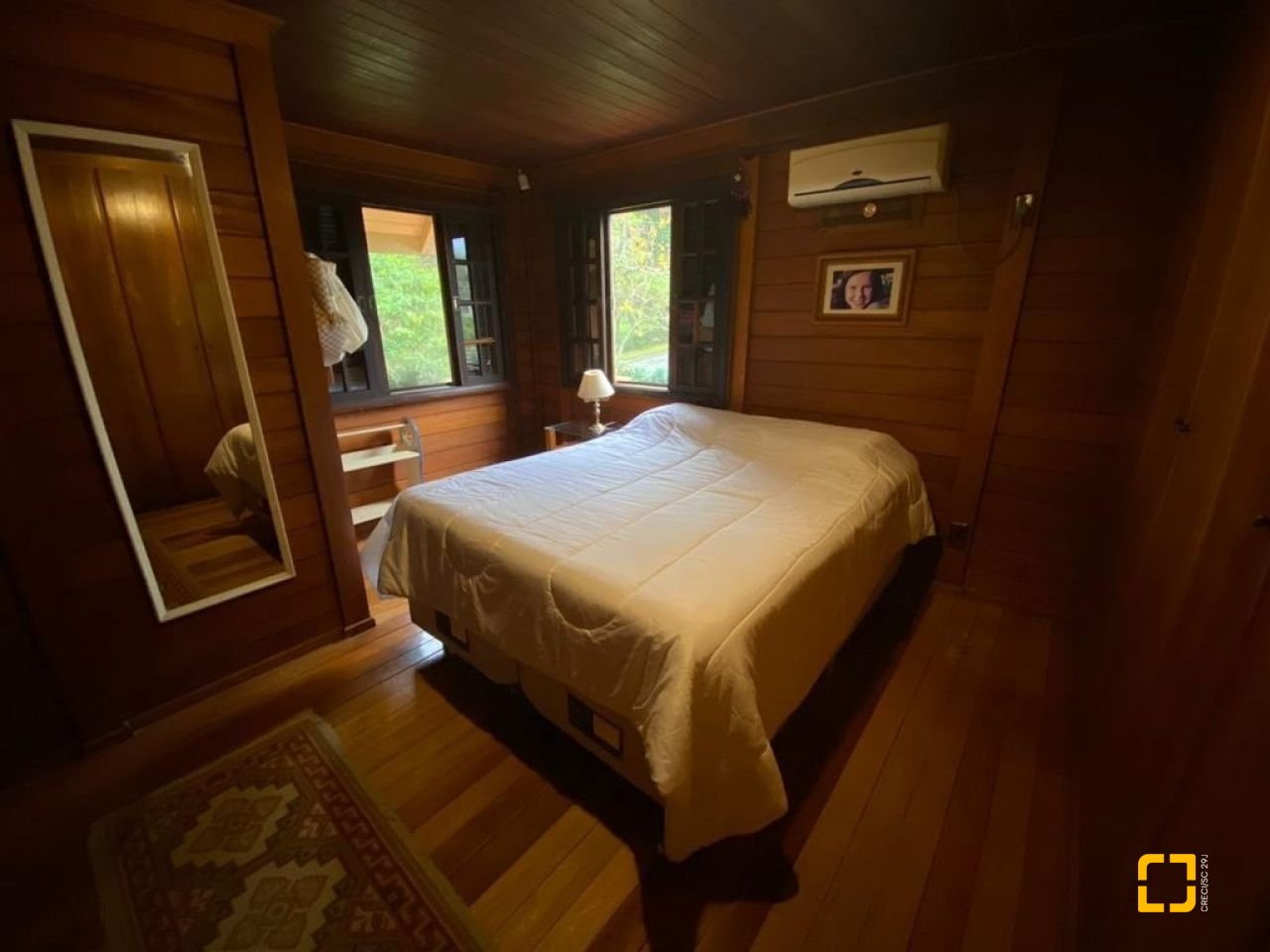 Casa de Condomínio com 200m², 4 quartos (sendo 1 suíte), 2 garagens, no bairro Cacupé em Florianópolis
