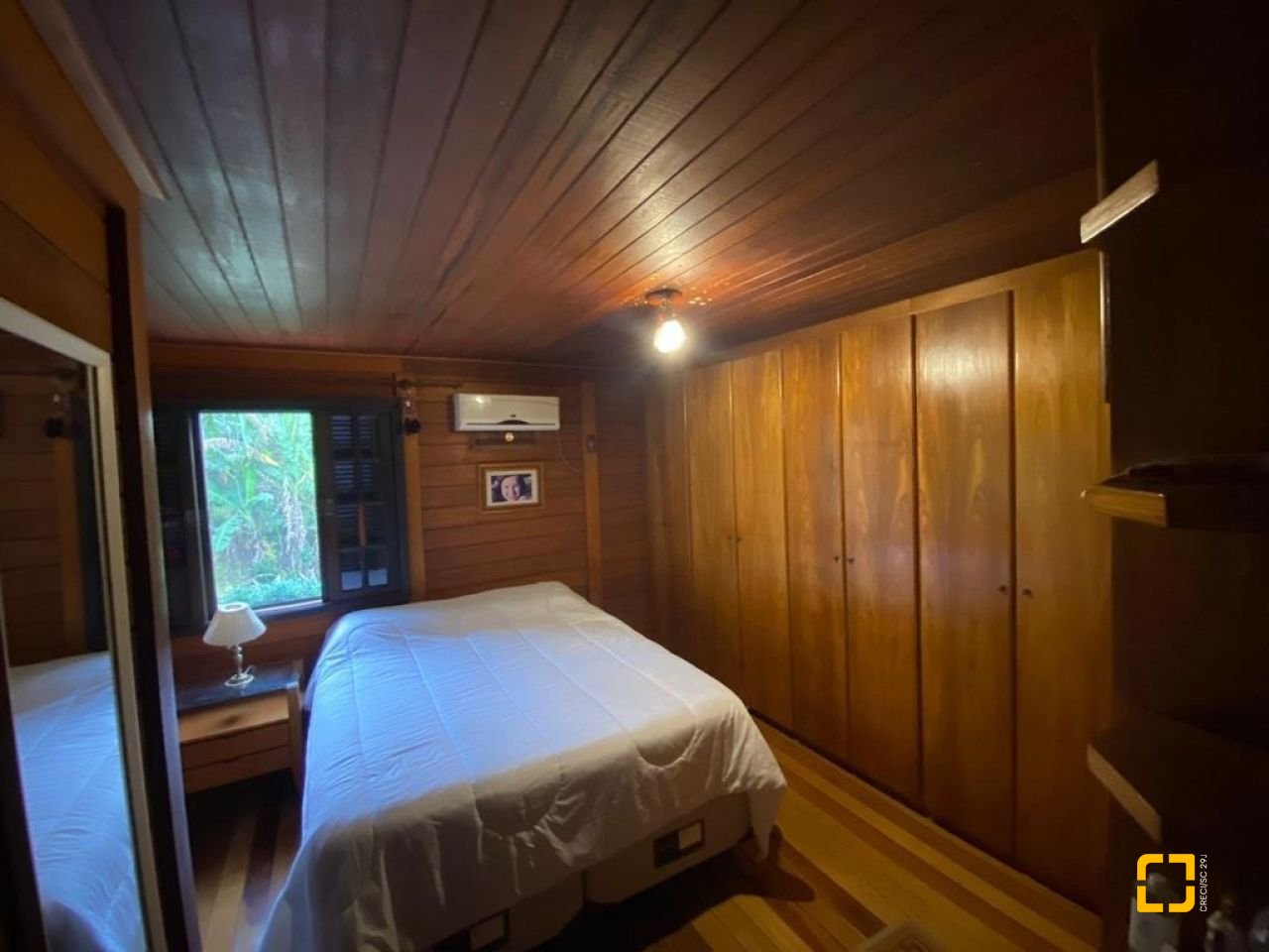 Casa de Condomínio com 200m², 4 quartos (sendo 1 suíte), 2 garagens, no bairro Cacupé em Florianópolis