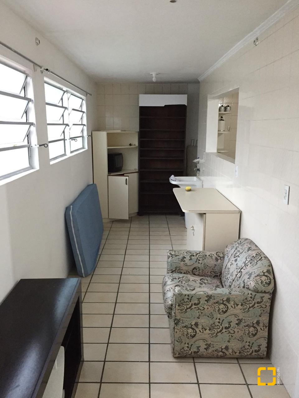 Casa com 153m², 7 quartos (sendo 2 suítes), 4 garagens, no bairro Trindade em Florianópolis