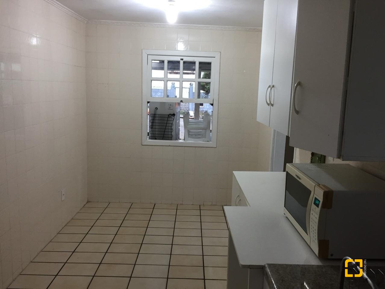 Casa com 153m², 7 quartos (sendo 2 suítes), 4 garagens, no bairro Trindade em Florianópolis