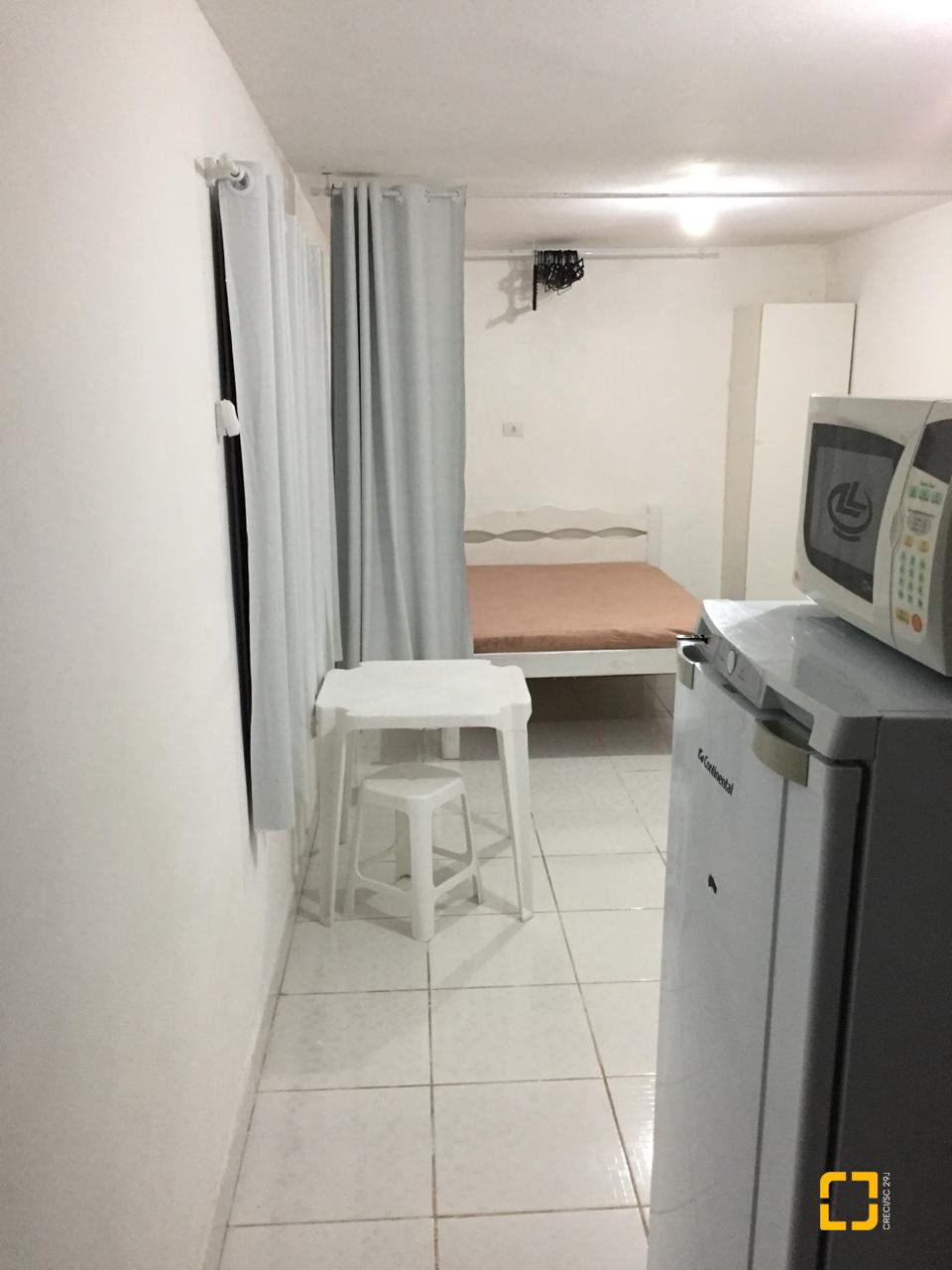 Casa com 153m², 7 quartos (sendo 2 suítes), 4 garagens, no bairro Trindade em Florianópolis
