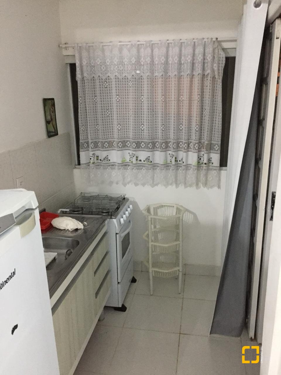 Casa com 153m², 7 quartos (sendo 2 suítes), 4 garagens, no bairro Trindade em Florianópolis