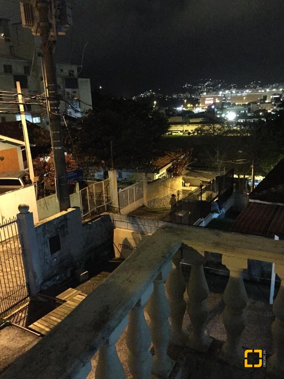 Casa com 153m², 7 quartos (sendo 2 suítes), 4 garagens, no bairro Trindade em Florianópolis