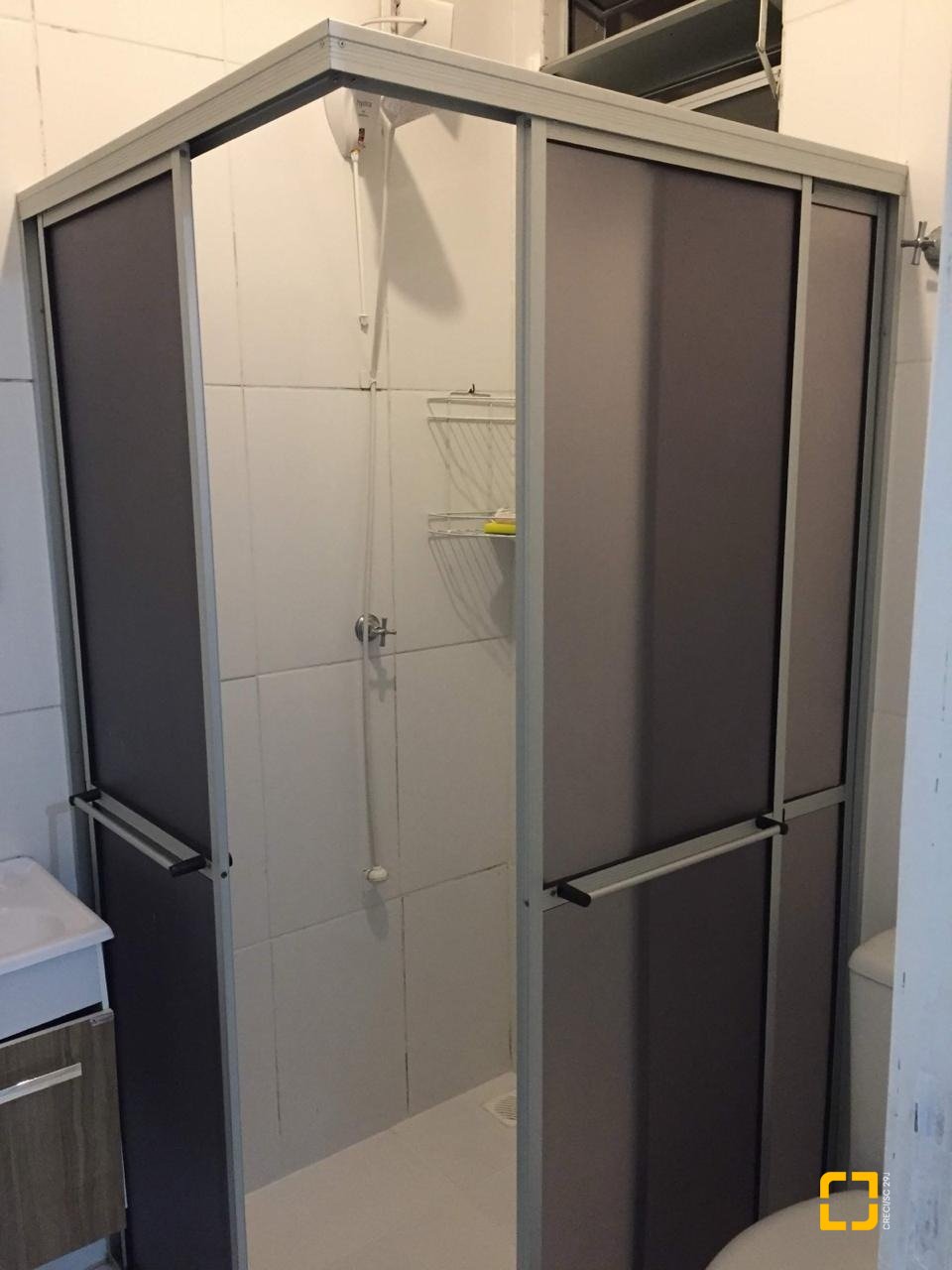 Casa com 153m², 7 quartos (sendo 2 suítes), 4 garagens, no bairro Trindade em Florianópolis