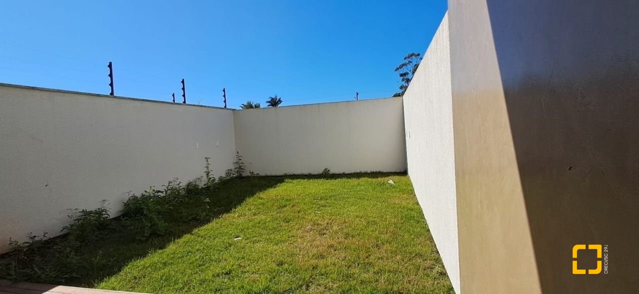 Casa com 120m², 4 quartos (sendo 1 suíte), 1 garagem, no bairro Campeche em Florianópolis