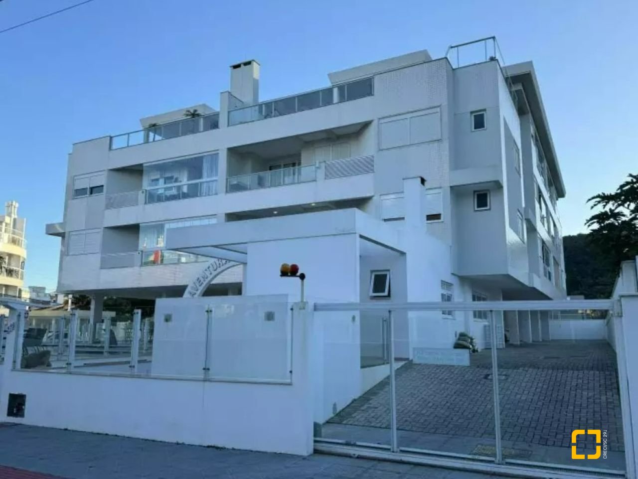 Apartamento com 127m², 4 quartos (sendo 1 suíte), 2 garagens, no bairro Ingleses em Florianópolis