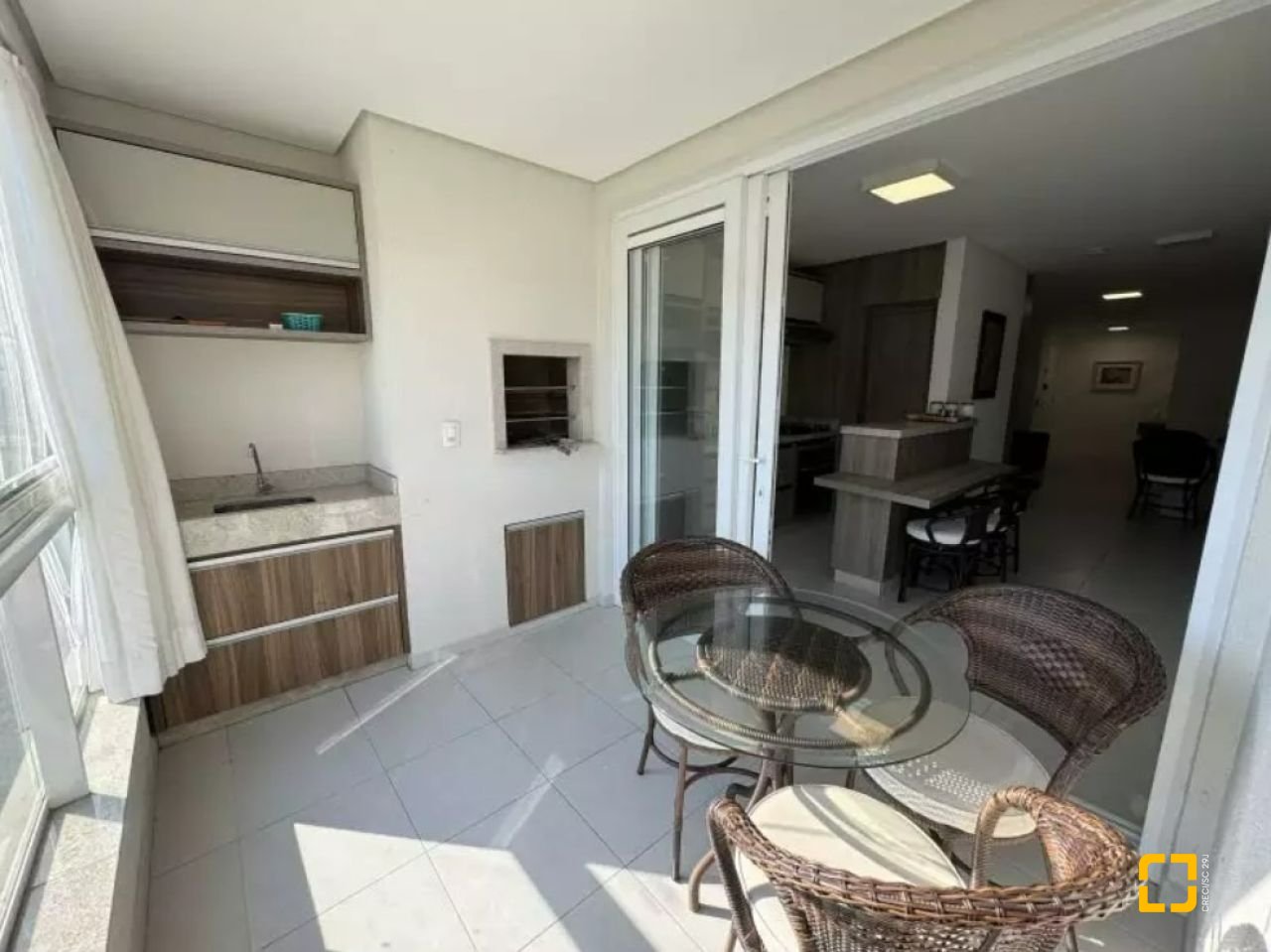 Apartamento com 127m², 4 quartos (sendo 1 suíte), 2 garagens, no bairro Ingleses em Florianópolis
