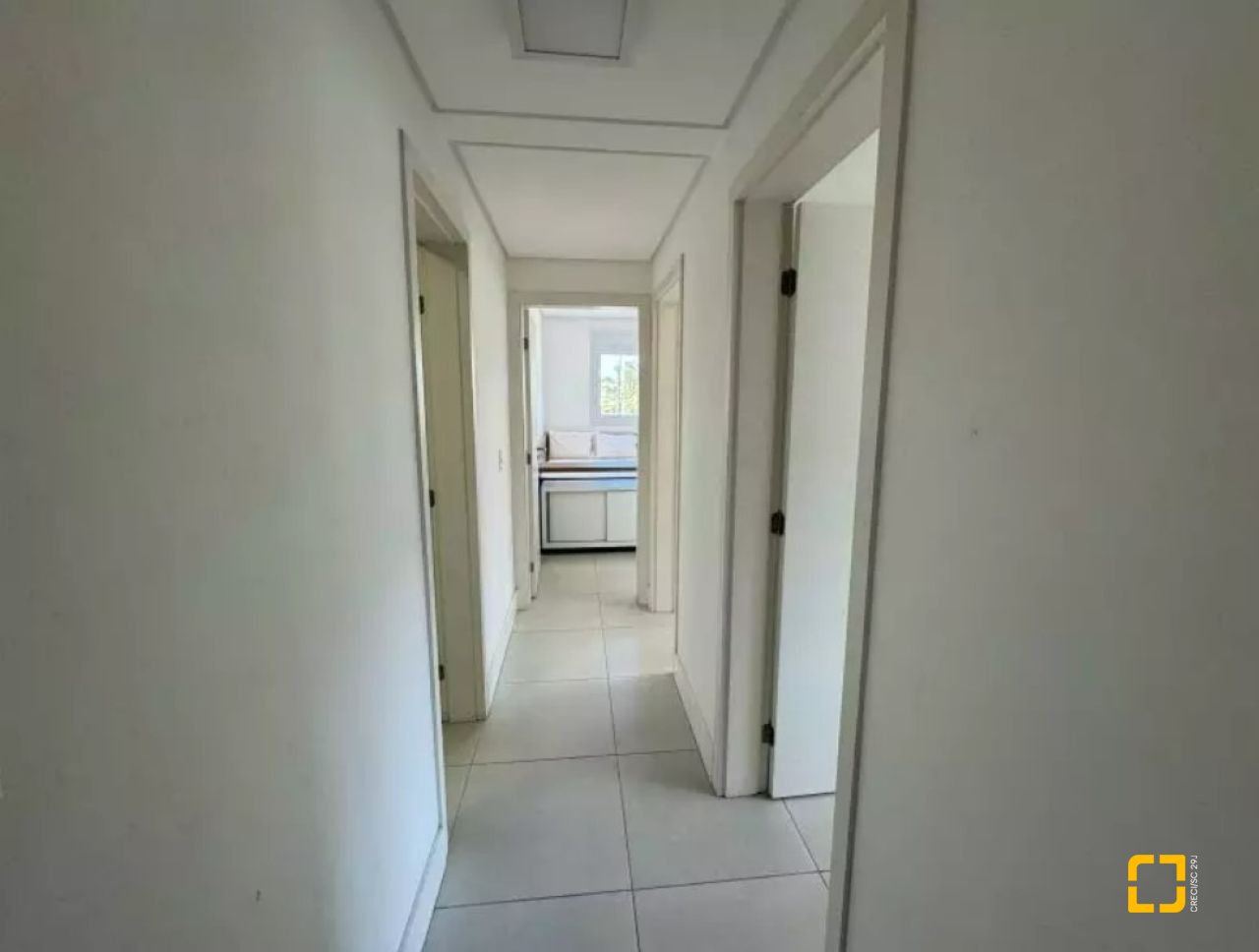 Apartamento com 127m², 4 quartos (sendo 1 suíte), 2 garagens, no bairro Ingleses em Florianópolis