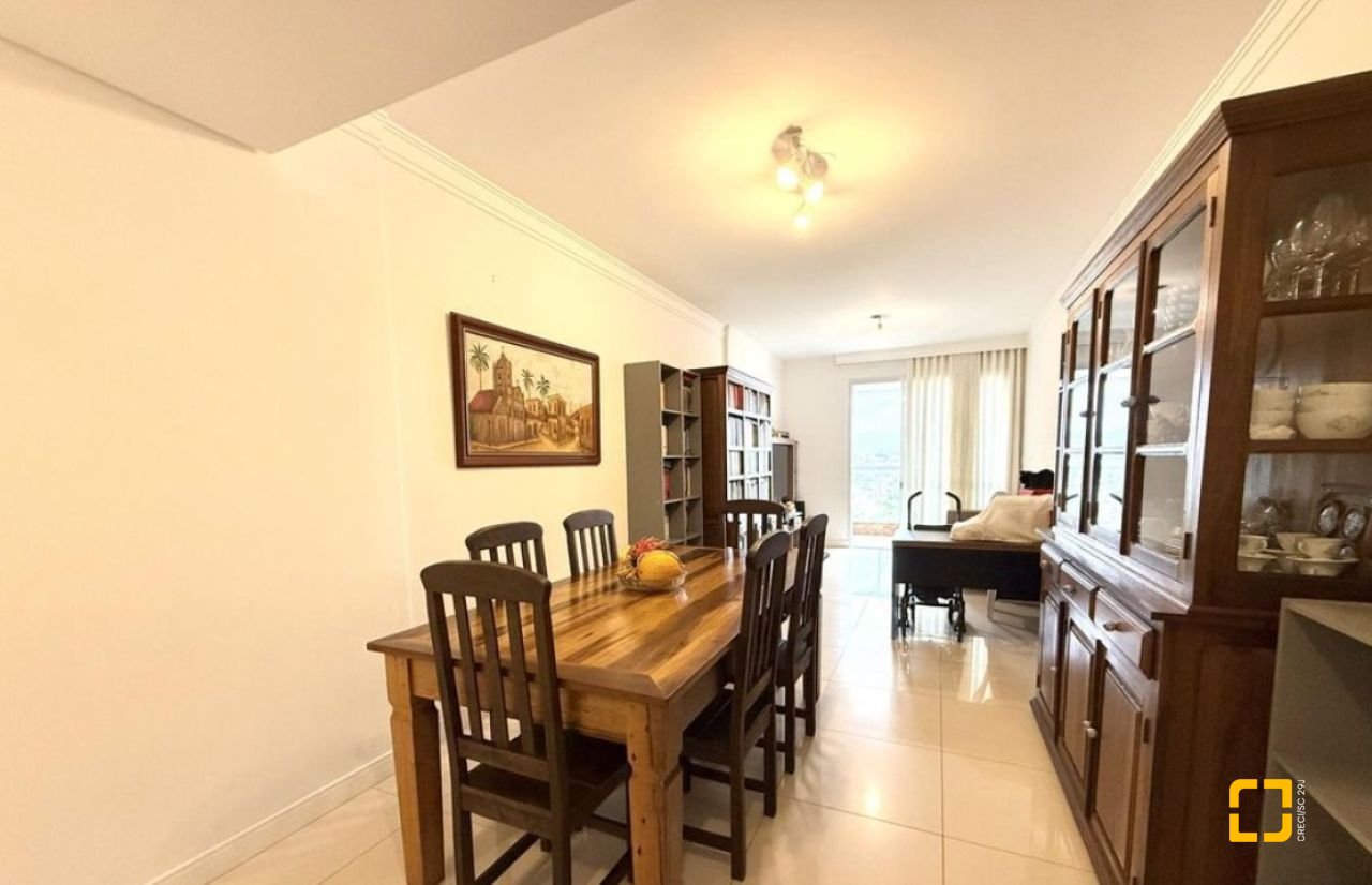 Apartamento com 124m², 3 quartos (sendo 1 suíte), 1 garagem, no bairro Centro em Palhoça