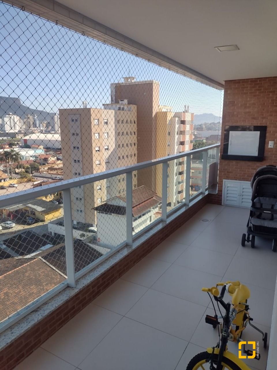 Apartamento com 124m², 3 quartos (sendo 1 suíte), 1 garagem, no bairro Centro em Palhoça