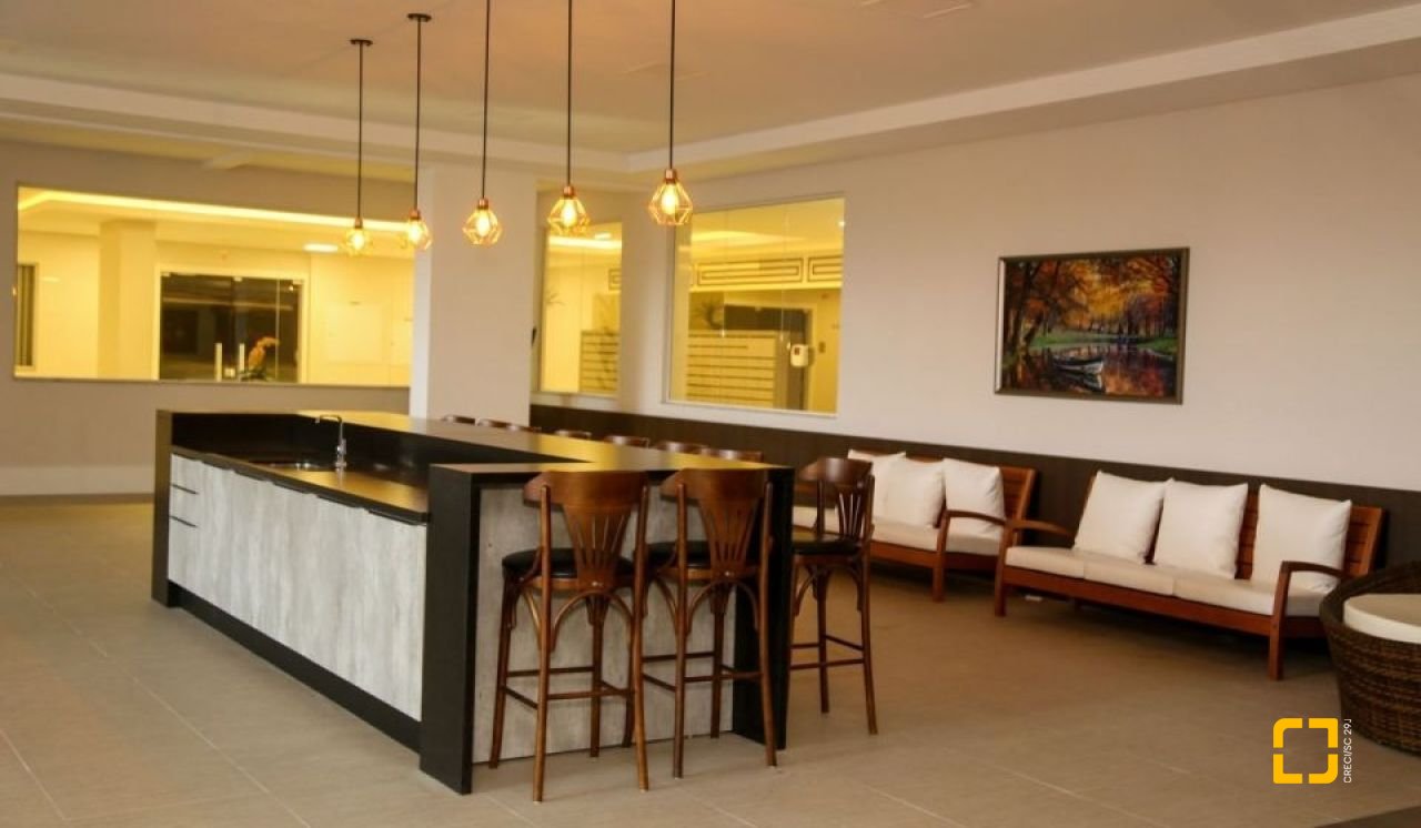 Apartamento com 124m², 3 quartos (sendo 1 suíte), 1 garagem, no bairro Centro em Palhoça