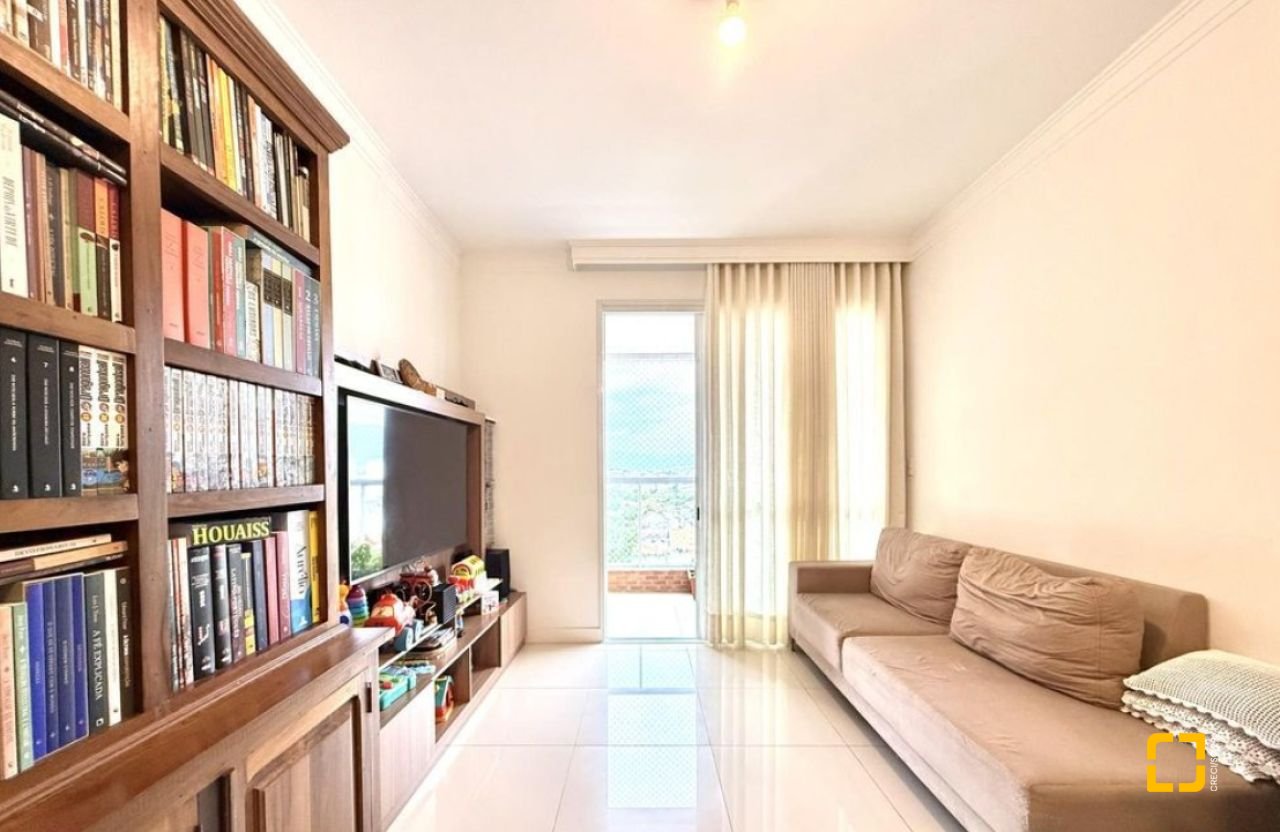 Apartamento com 124m², 3 quartos (sendo 1 suíte), 1 garagem, no bairro Centro em Palhoça