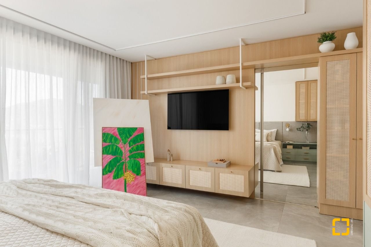 Casa de Condomínio com 234m², 3 quartos (sendo 1 suíte), 2 garagens, no bairro Lagoa da Conceição em Florianópolis
