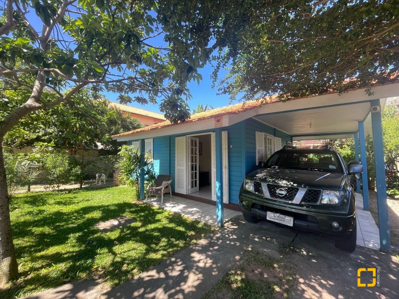Casa com 450m², 9 quartos (sendo 3 suítes), 4 garagens, no bairro Ingleses em Florianópolis