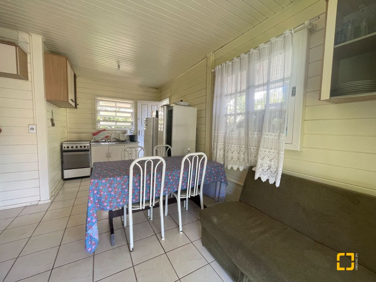 Casa com 450m², 9 quartos (sendo 3 suítes), 4 garagens, no bairro Ingleses em Florianópolis