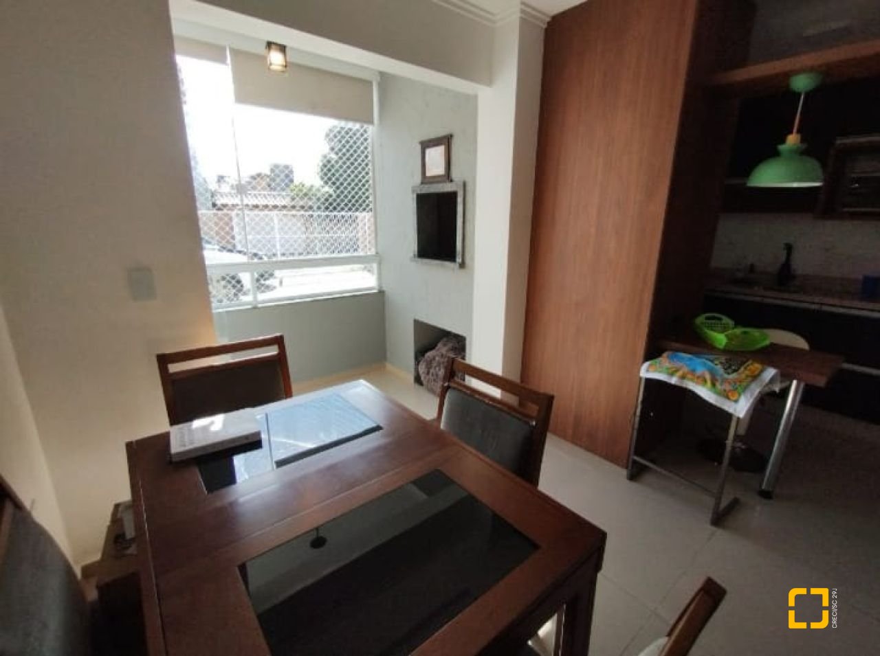 Apartamento com 64m², 2 quartos (sendo 1 suíte), 1 garagem, no bairro Campeche em Florianópolis