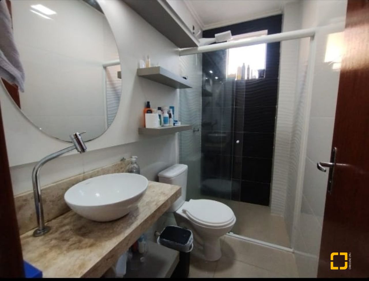 Apartamento com 64m², 2 quartos (sendo 1 suíte), 1 garagem, no bairro Campeche em Florianópolis