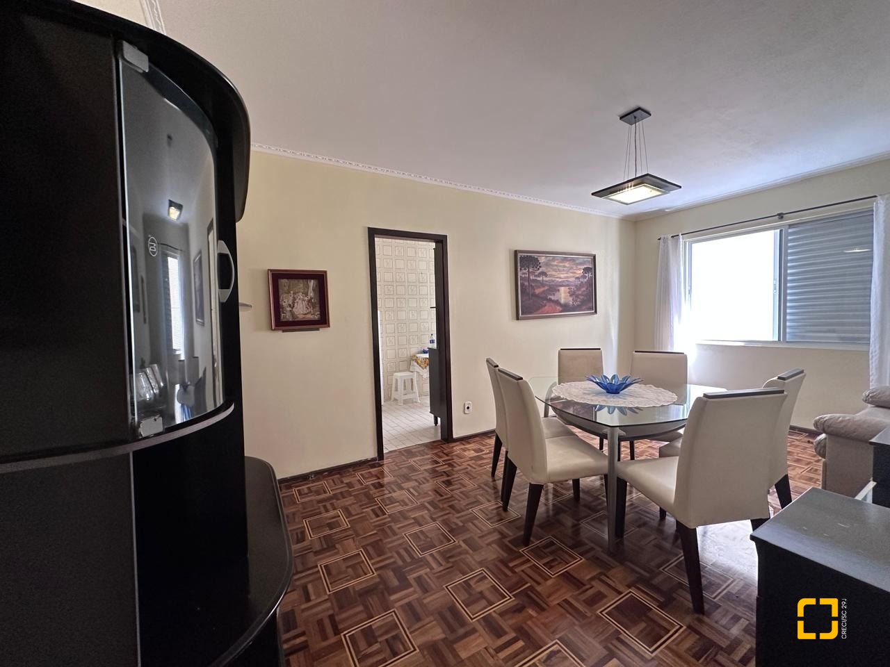 Apartamento com 114m², 2 quartos (sendo 1 suíte), 1 garagem, no bairro Centro em Balneário Camboriú
