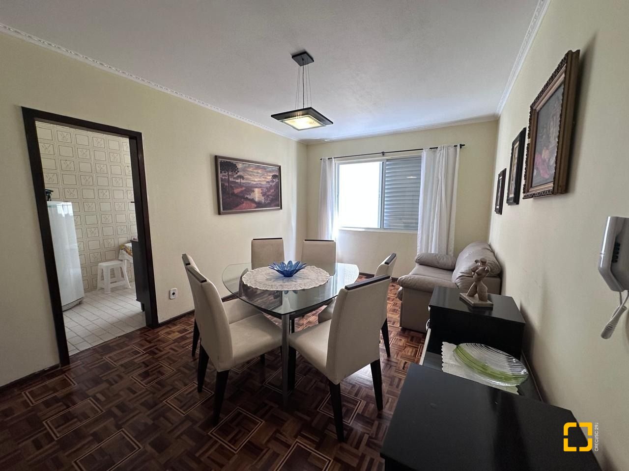 Apartamento com 114m², 2 quartos (sendo 1 suíte), 1 garagem, no bairro Centro em Balneário Camboriú