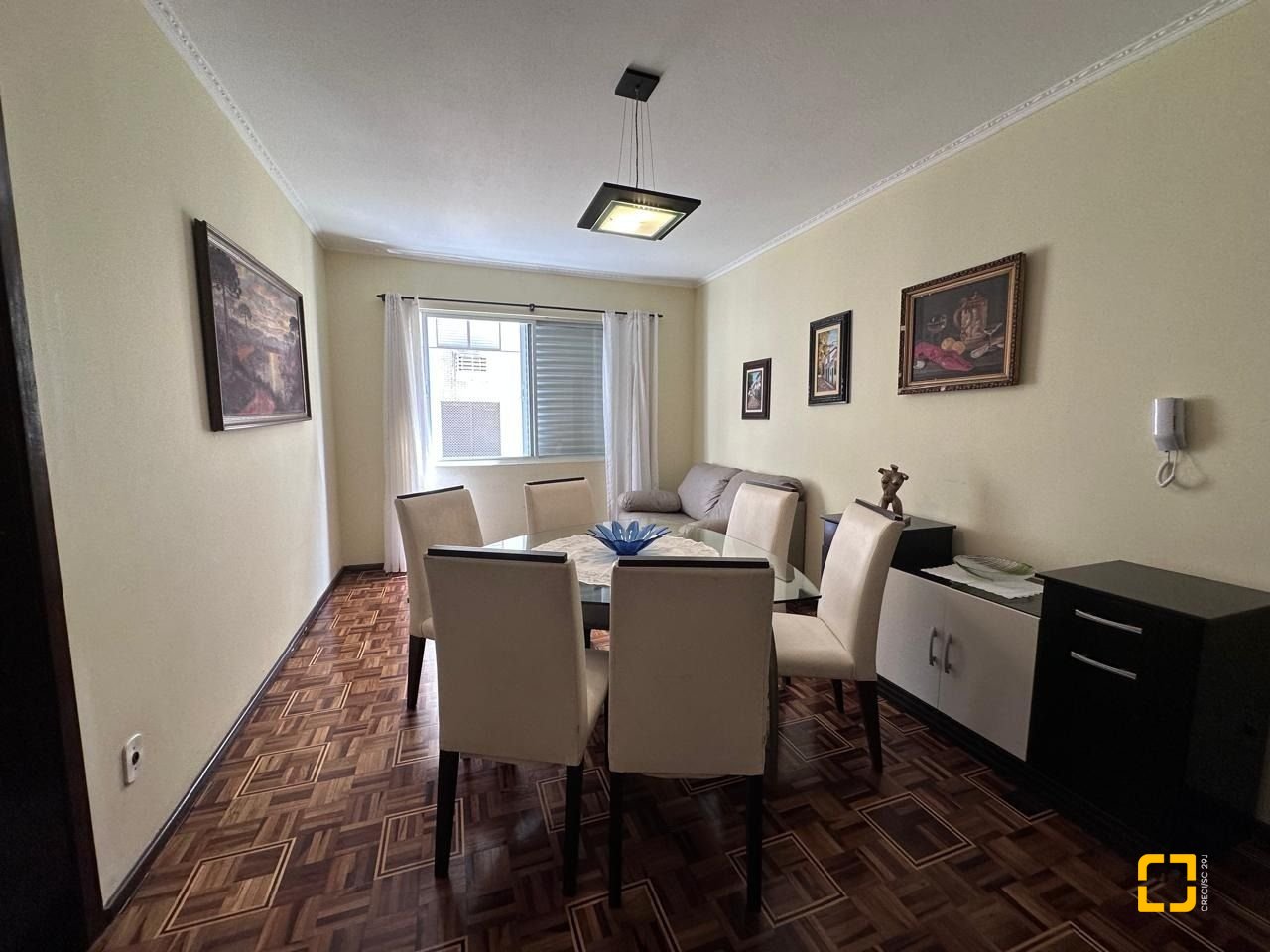Apartamento com 114m², 2 quartos (sendo 1 suíte), 1 garagem, no bairro Centro em Balneário Camboriú