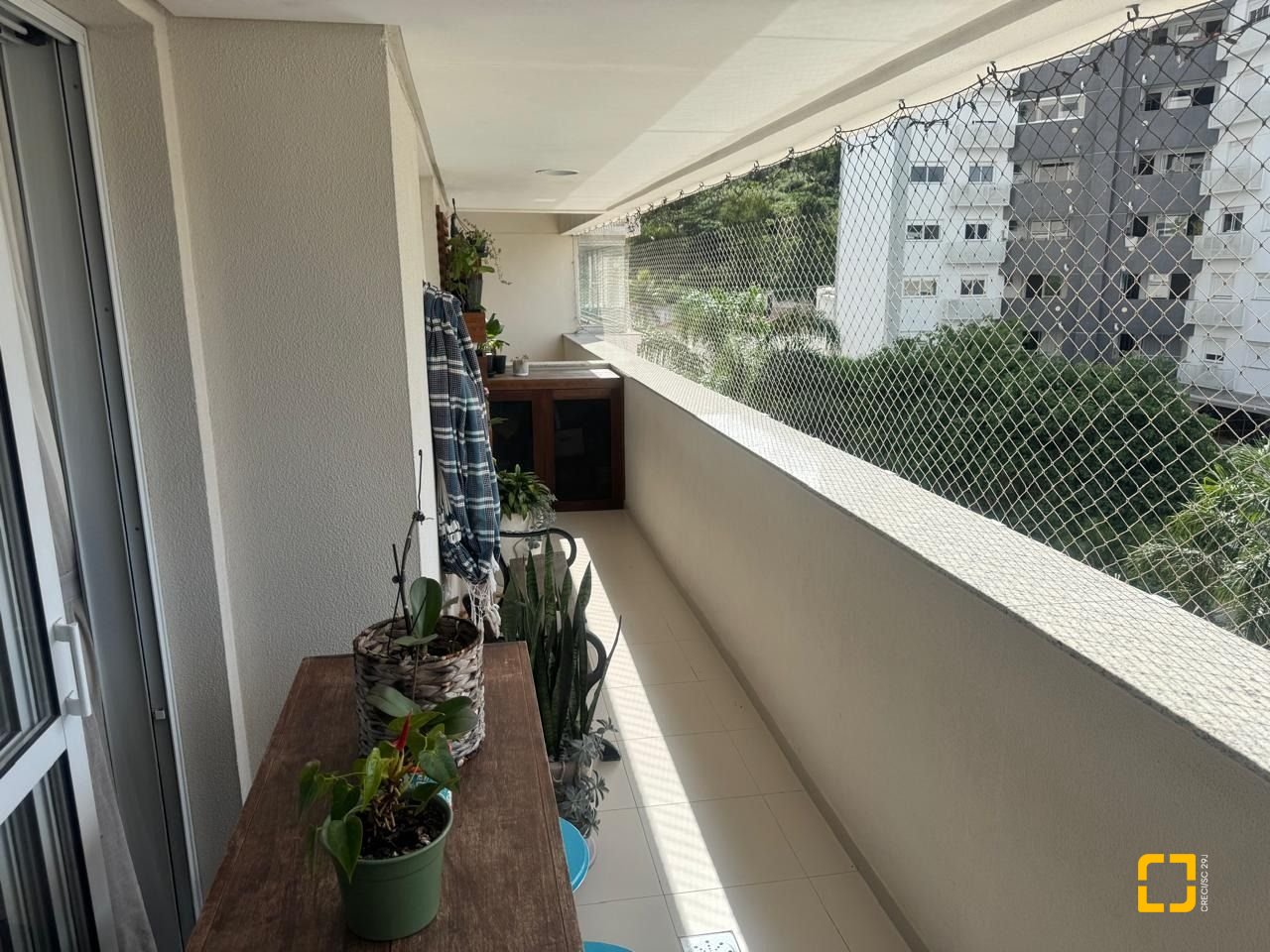 Apartamento com 122m², 4 quartos (sendo 1 suíte), 2 garagens, no bairro Itacorubi em Florianópolis