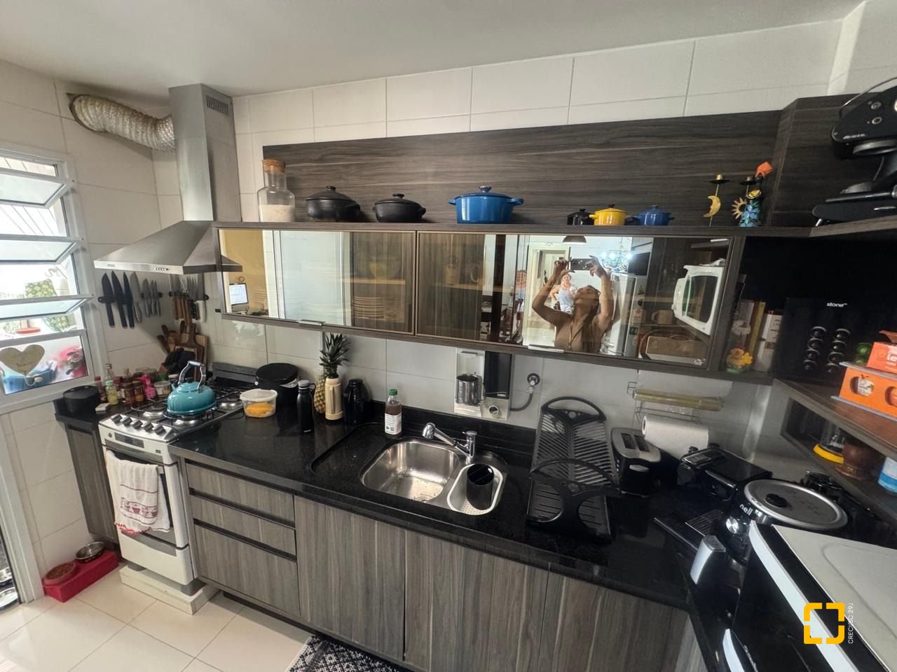 Apartamento com 122m², 4 quartos (sendo 1 suíte), 2 garagens, no bairro Itacorubi em Florianópolis