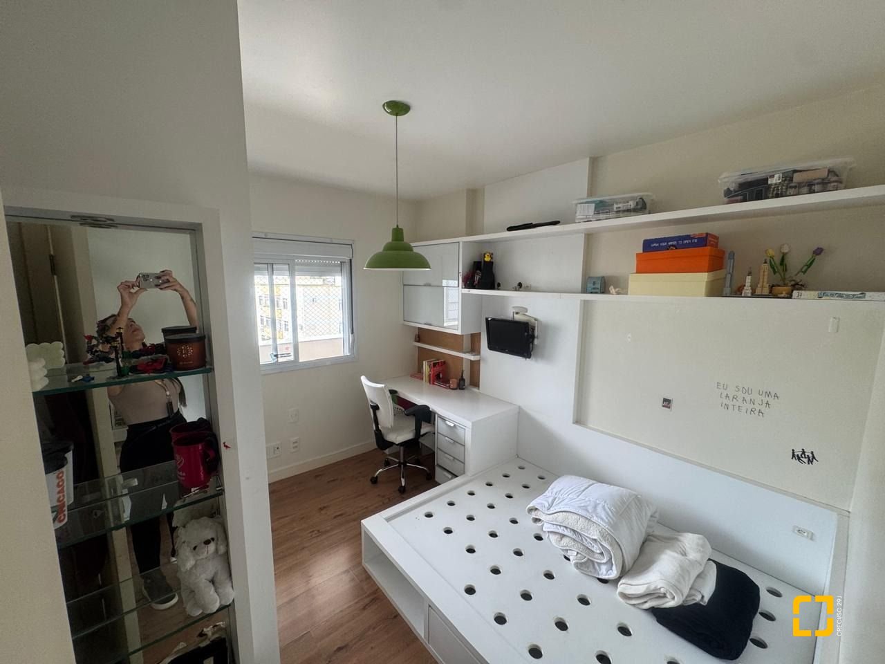 Apartamento com 122m², 4 quartos (sendo 1 suíte), 2 garagens, no bairro Itacorubi em Florianópolis