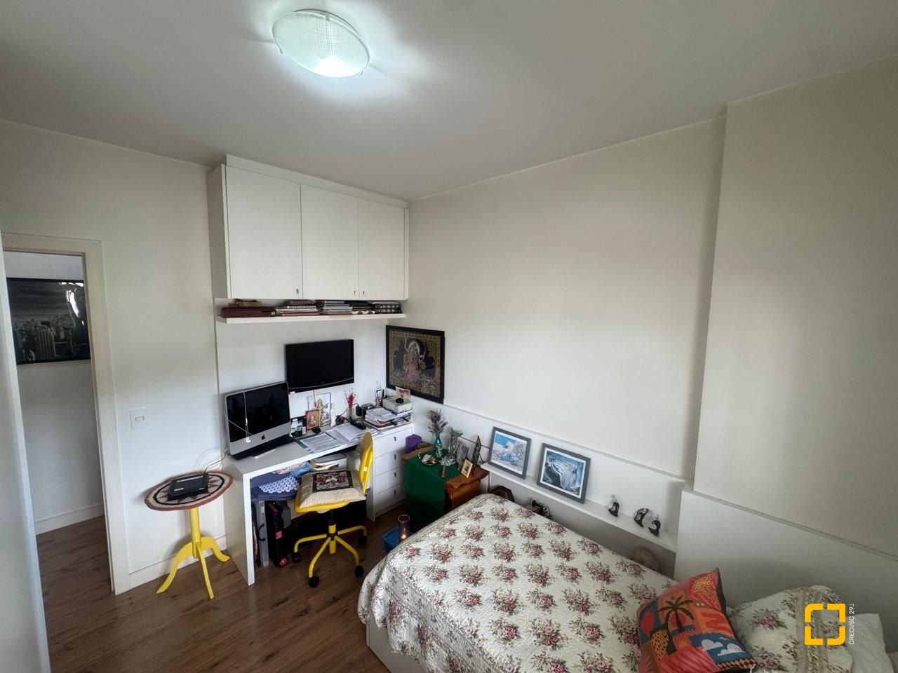 Apartamento com 122m², 4 quartos (sendo 1 suíte), 2 garagens, no bairro Itacorubi em Florianópolis