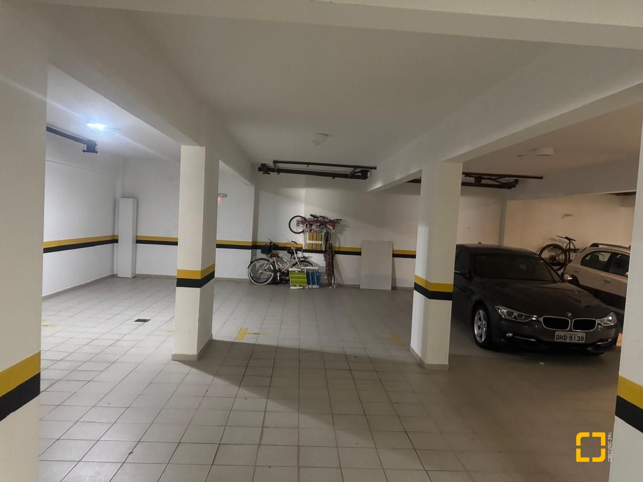 Apartamento com 122m², 4 quartos (sendo 1 suíte), 2 garagens, no bairro Itacorubi em Florianópolis