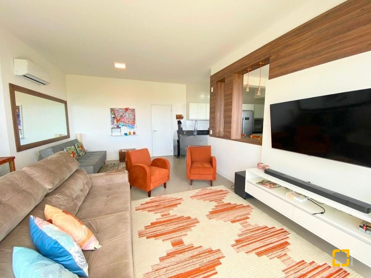 Cobertura com 151m², 2 quartos (sendo 2 suítes), 2 garagens, no bairro Campeche em Florianópolis