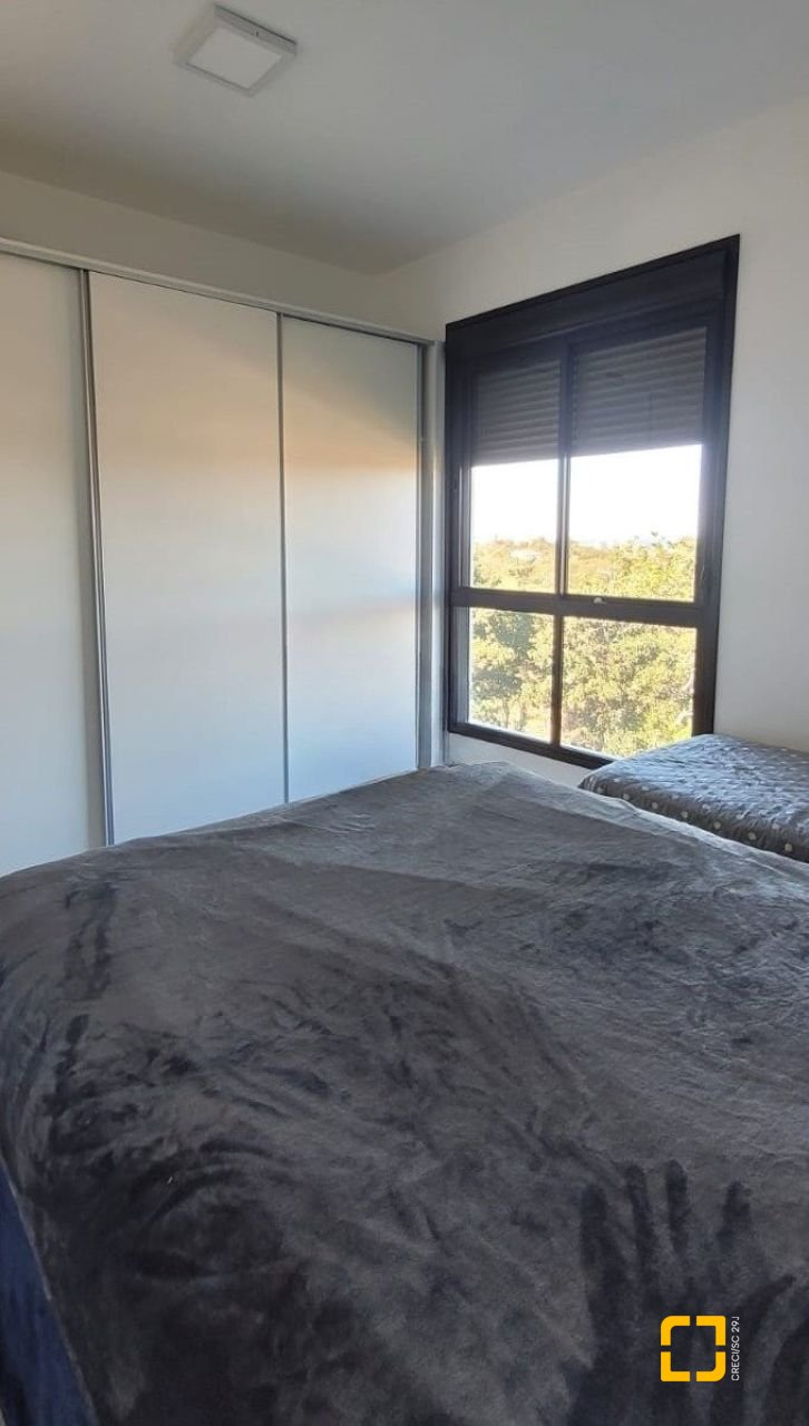 Cobertura com 151m², 2 quartos (sendo 2 suítes), 2 garagens, no bairro Campeche em Florianópolis