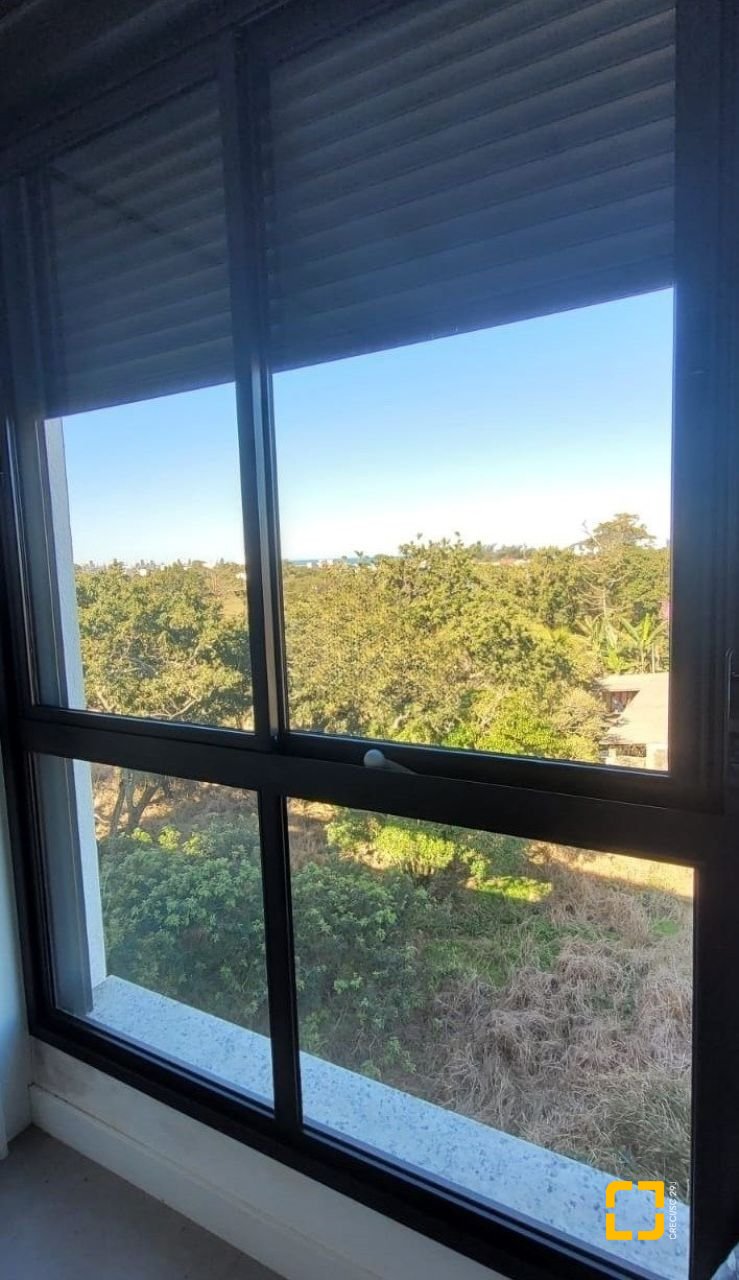 Cobertura com 151m², 2 quartos (sendo 2 suítes), 2 garagens, no bairro Campeche em Florianópolis