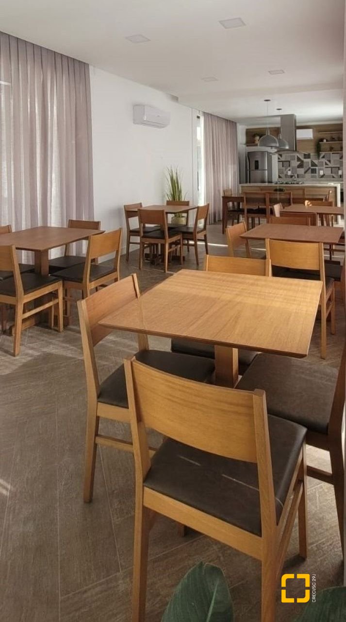Cobertura com 151m², 2 quartos (sendo 2 suítes), 2 garagens, no bairro Campeche em Florianópolis