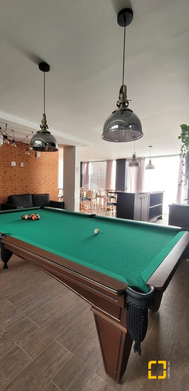 Cobertura com 151m², 2 quartos (sendo 2 suítes), 2 garagens, no bairro Campeche em Florianópolis